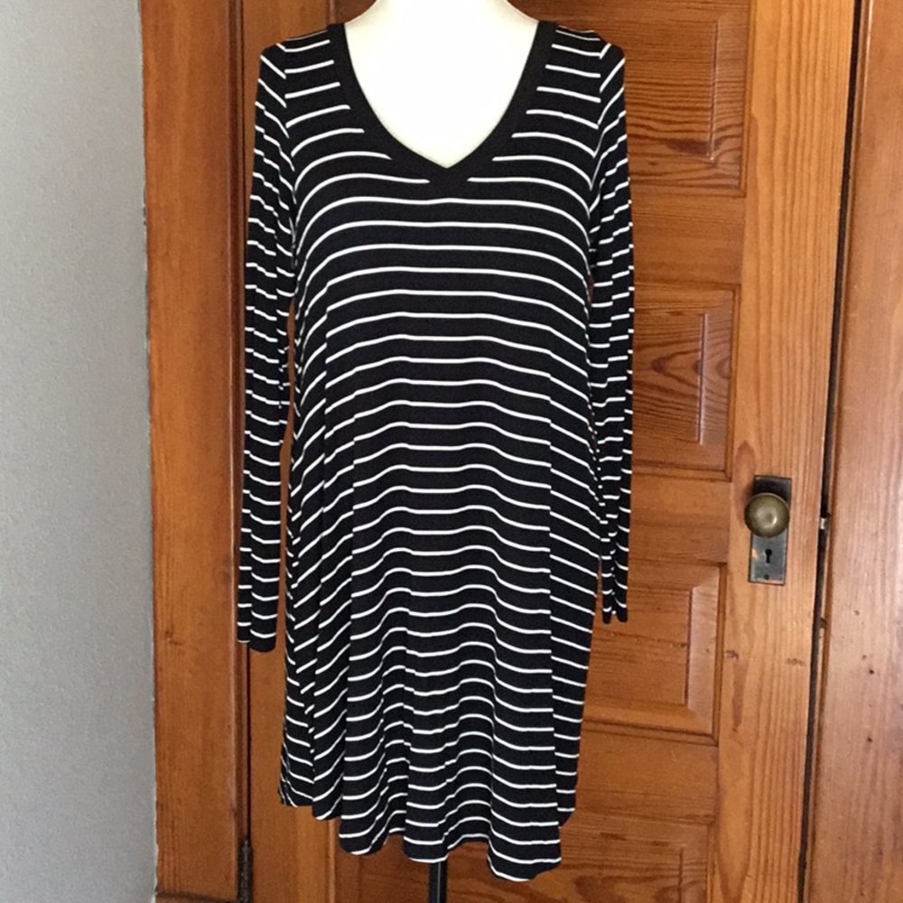 Mittoshop black and white stripe tee swing dress